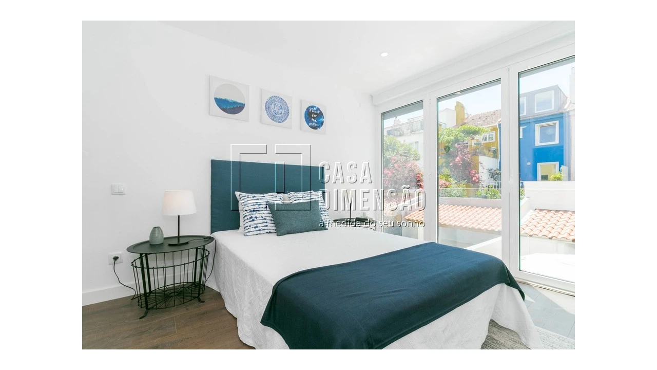 Moradia T4 para Venda em Alvalade Foto 30