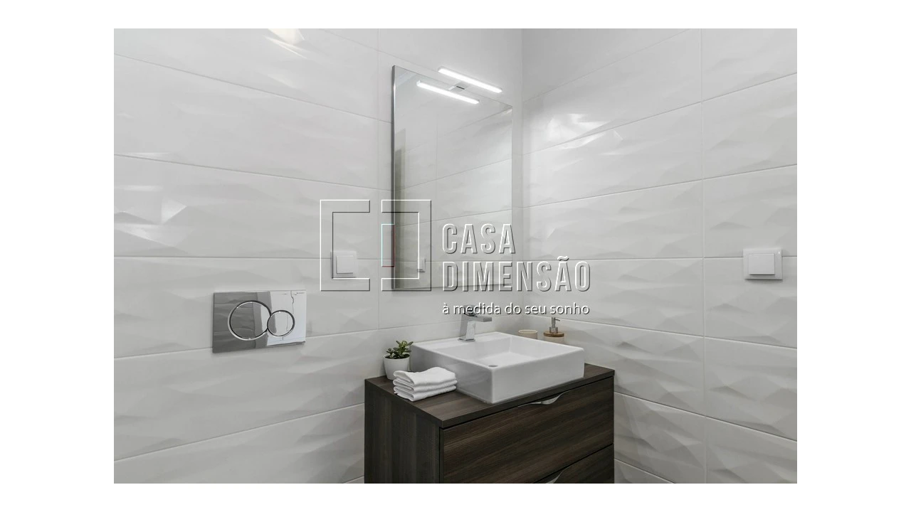 Moradia T4 para Venda em Alvalade Foto 44