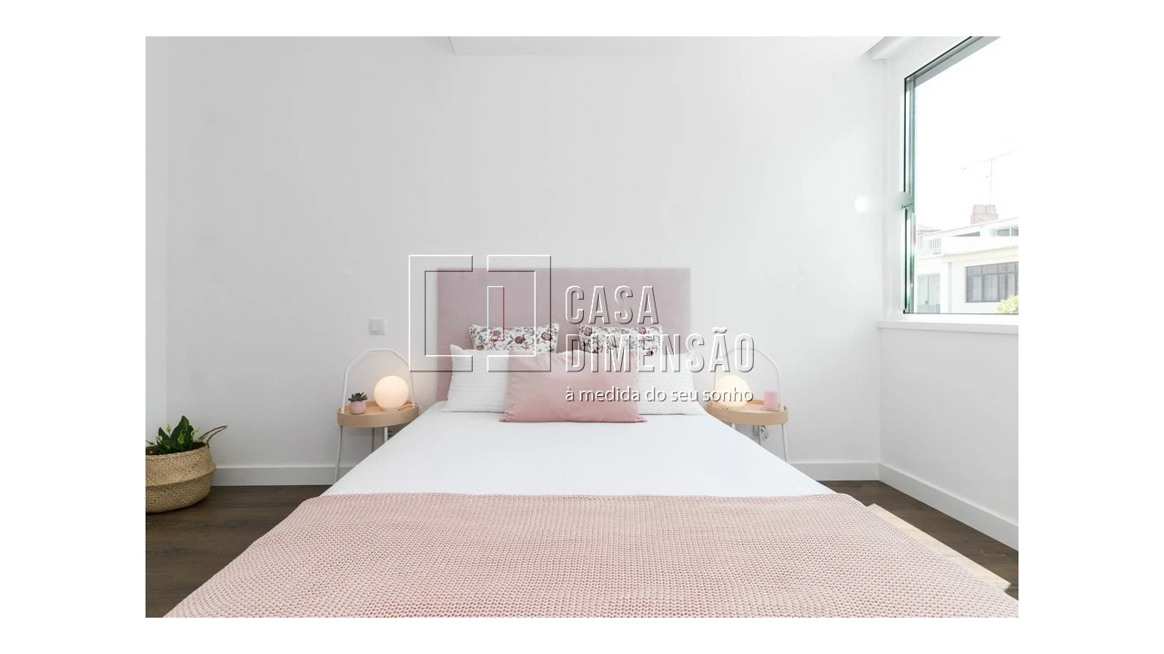 Moradia T4 para Venda em Alvalade Foto 45