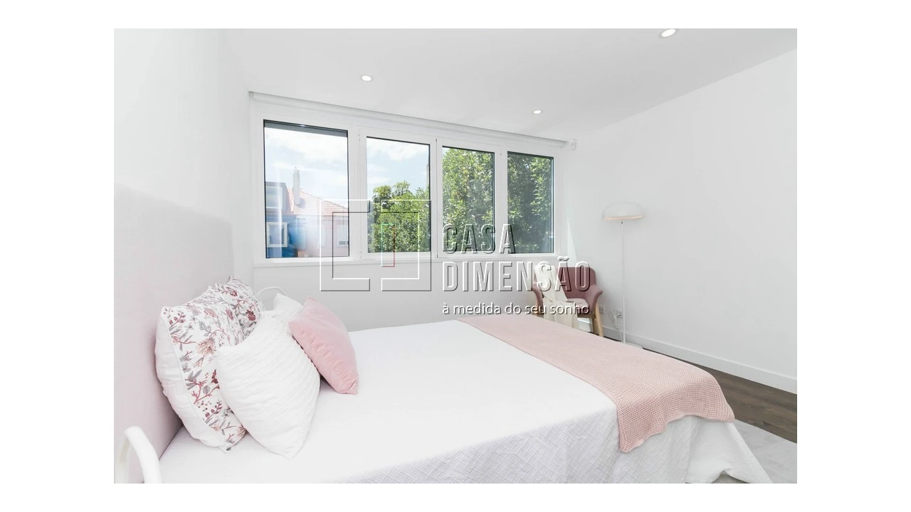 Moradia T4 para Venda em Alvalade Foto 50