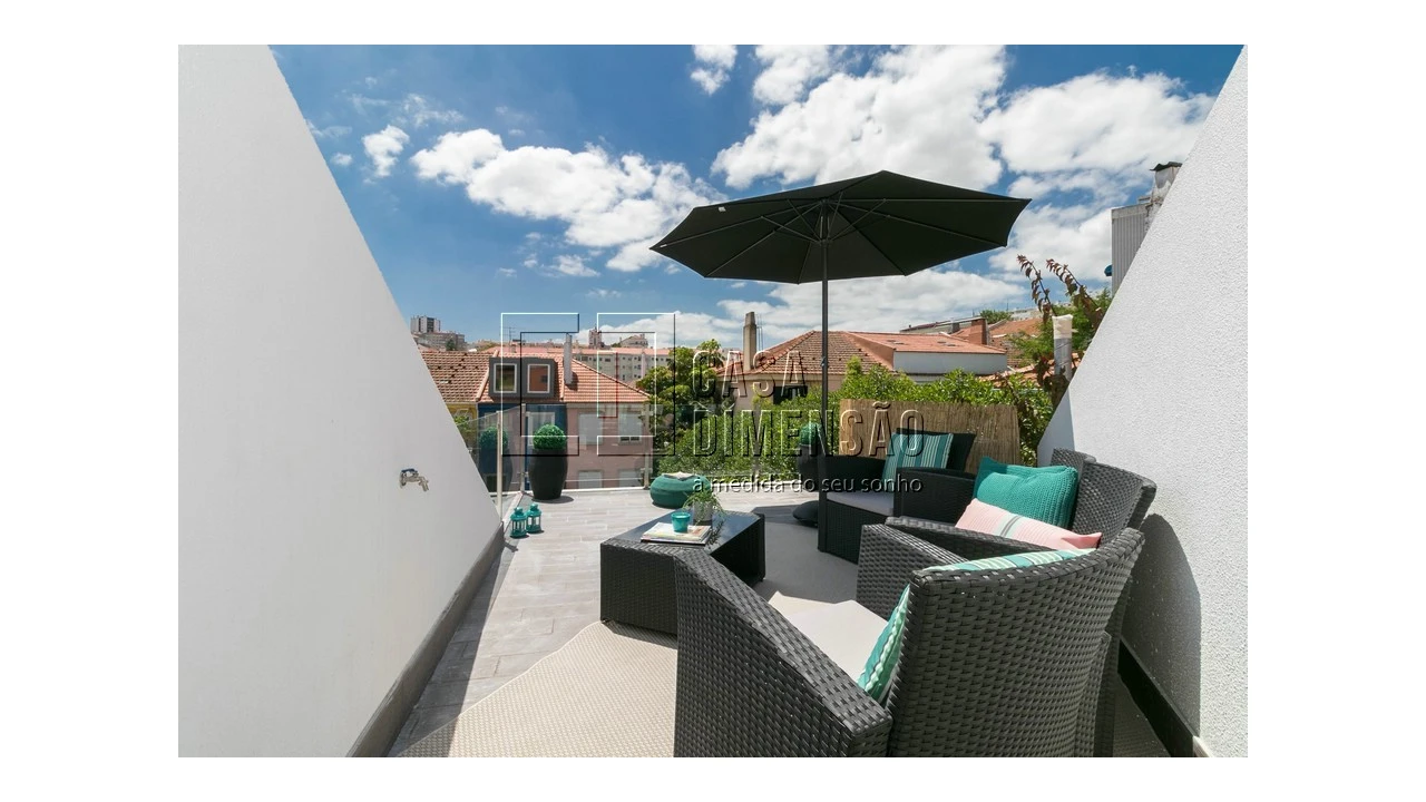 Moradia T4 para Venda em Alvalade Foto 56