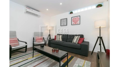 Moradia T4 para Venda em Alvalade