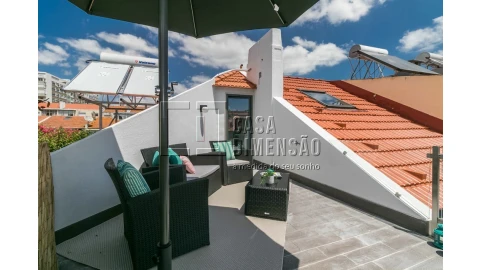Moradia T4 para Venda em Alvalade