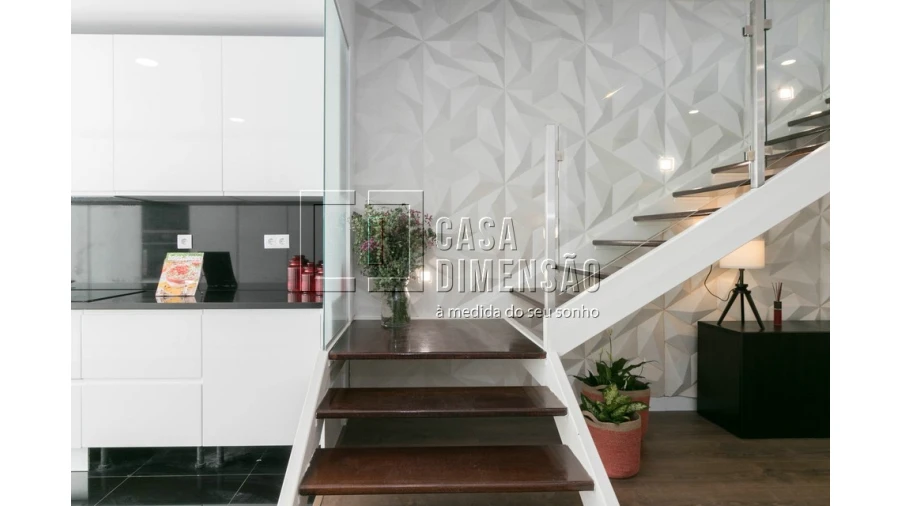 Moradia T4 para Venda em Alvalade Foto 16