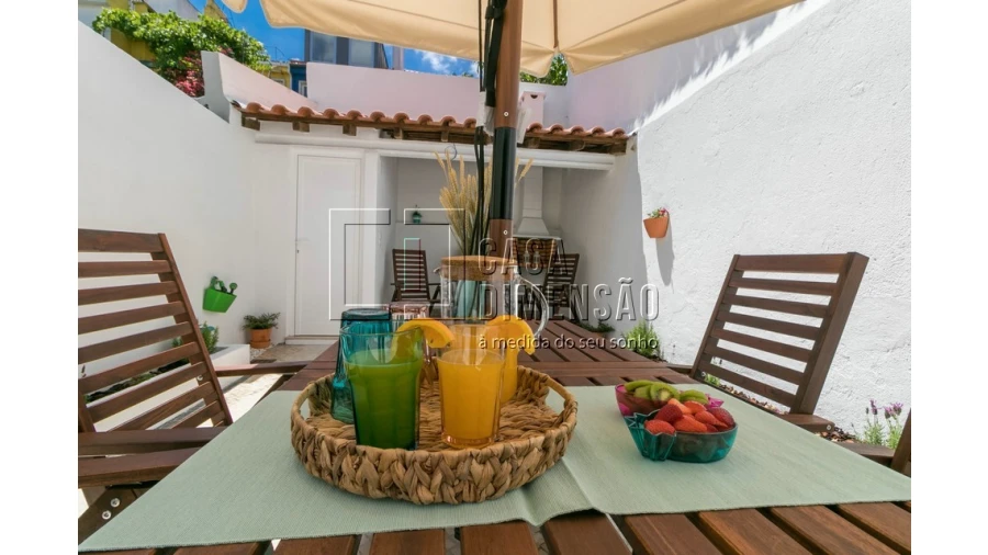 Moradia T4 para Venda em Alvalade Foto 18