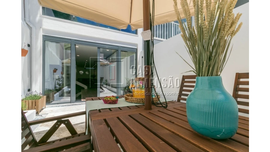 Moradia T4 para Venda em Alvalade