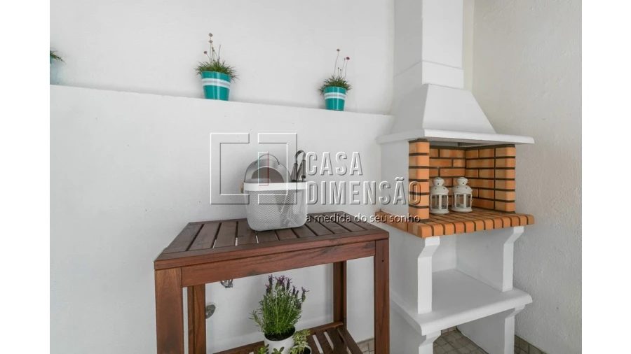 Moradia T4 para Venda em Alvalade Foto 23