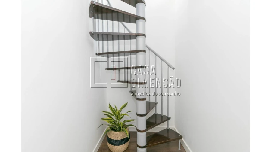 Moradia T4 para Venda em Alvalade Foto 52