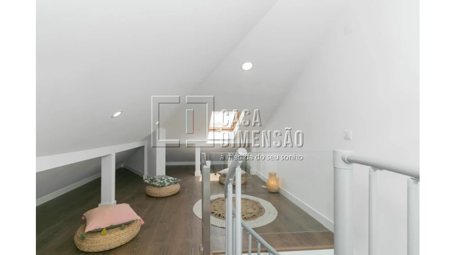 Moradia T4 para Venda em Alvalade Foto 53