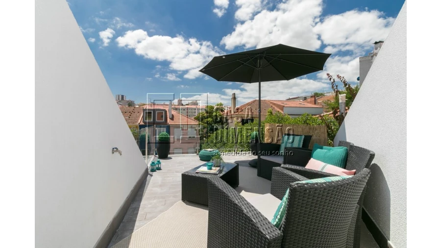 Moradia T4 para Venda em Alvalade Foto 56