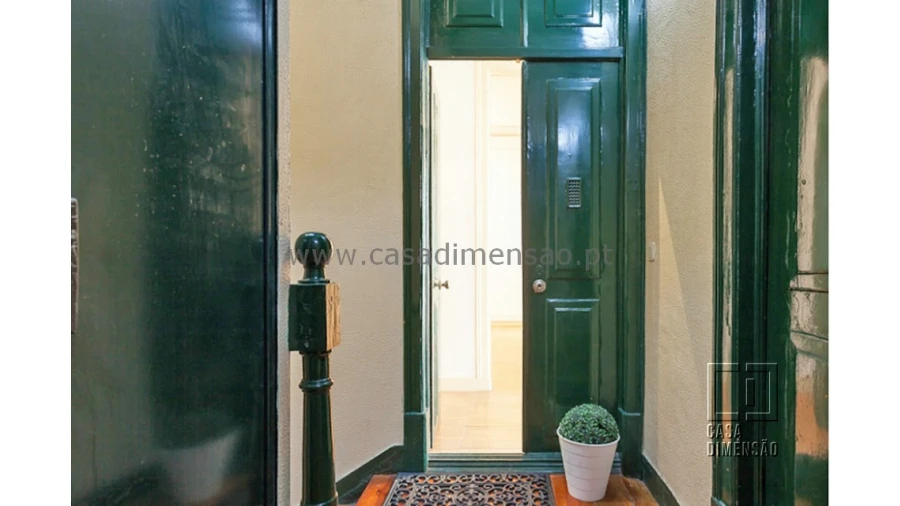 Apartamento T3 para Venda em Avenidas Novas Foto 2