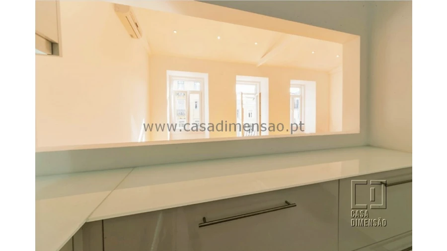Apartamento T3 para Venda em Avenidas Novas Foto 9
