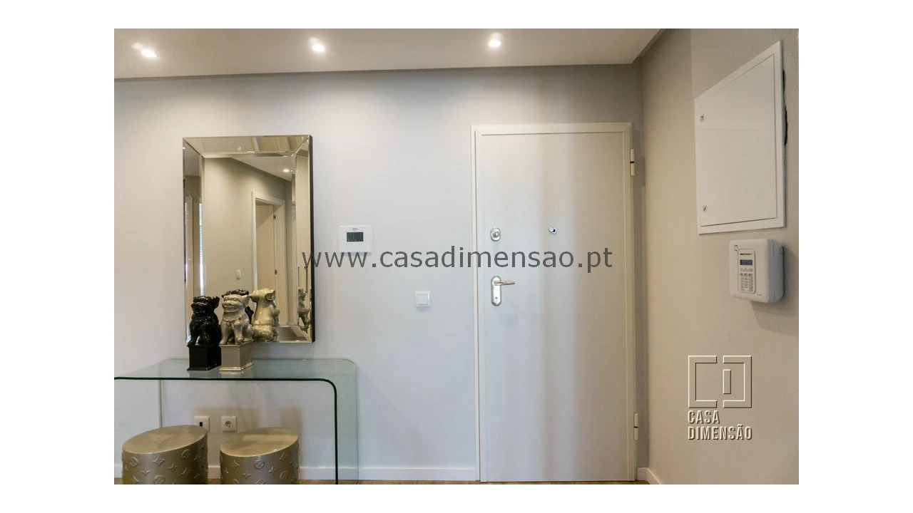Apartamento T3 para Venda em Carnaxide e Queijas Foto 16