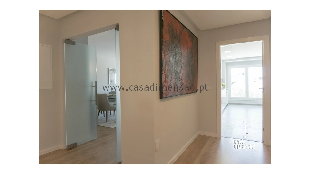 Apartamento T3 para Venda em Carnaxide e Queijas Foto 18
