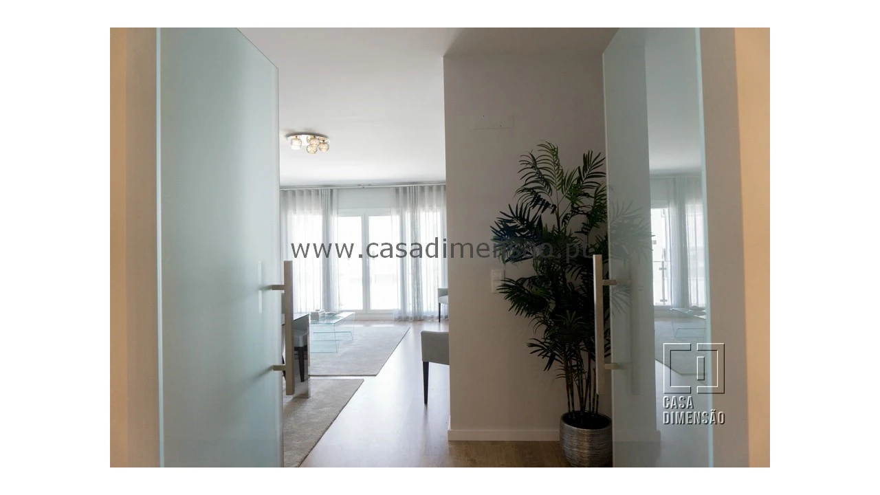 Apartamento T3 para Venda em Carnaxide e Queijas Foto 22