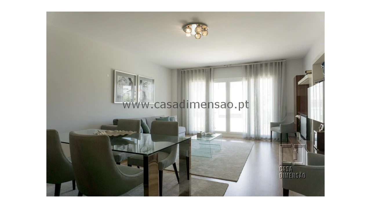 Apartamento T3 para Venda em Carnaxide e Queijas Foto 23