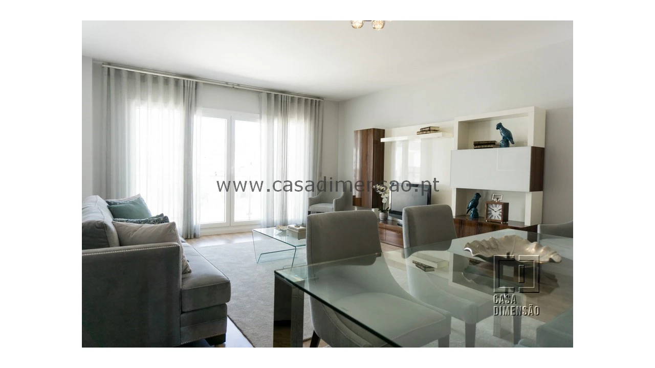 Apartamento T3 para Venda em Carnaxide e Queijas Foto 27
