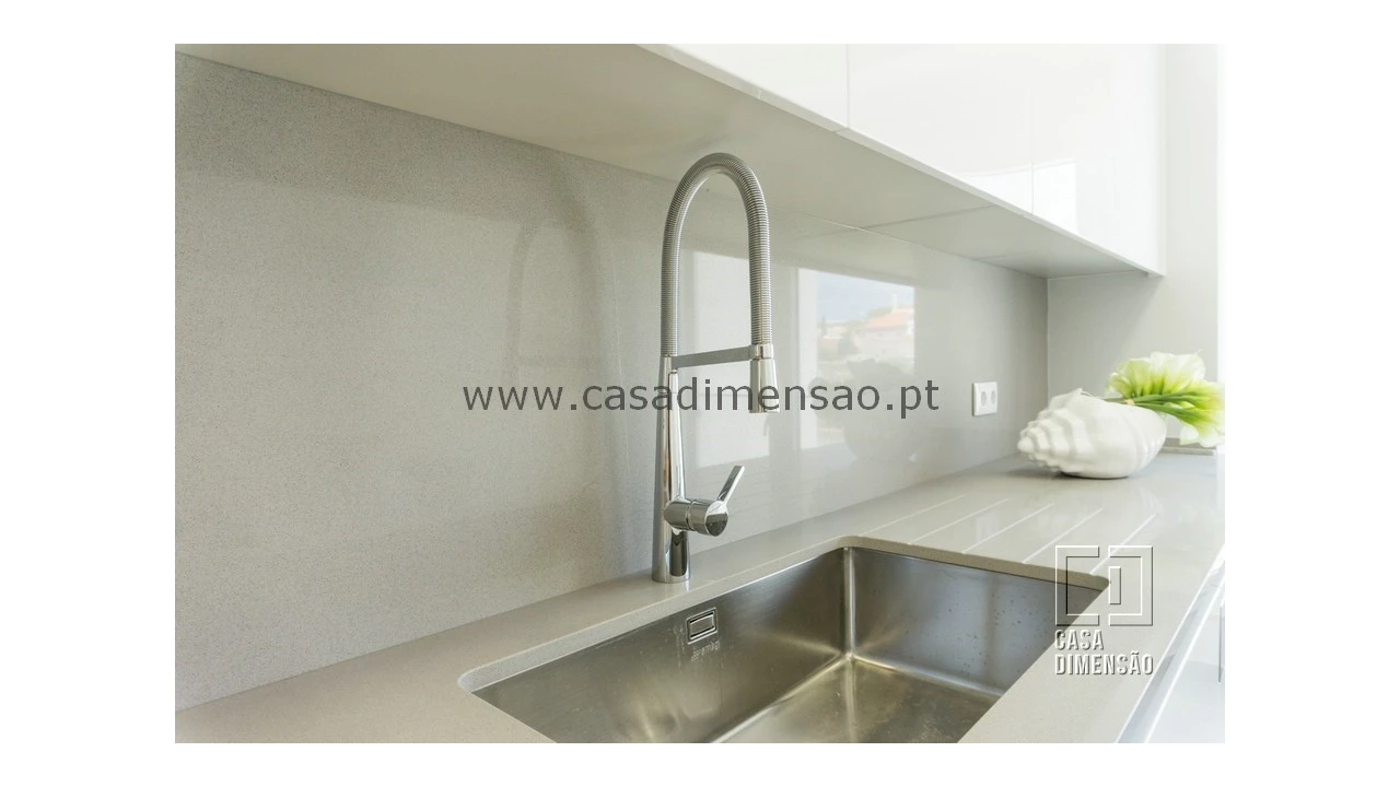 Apartamento T3 para Venda em Carnaxide e Queijas Foto 47