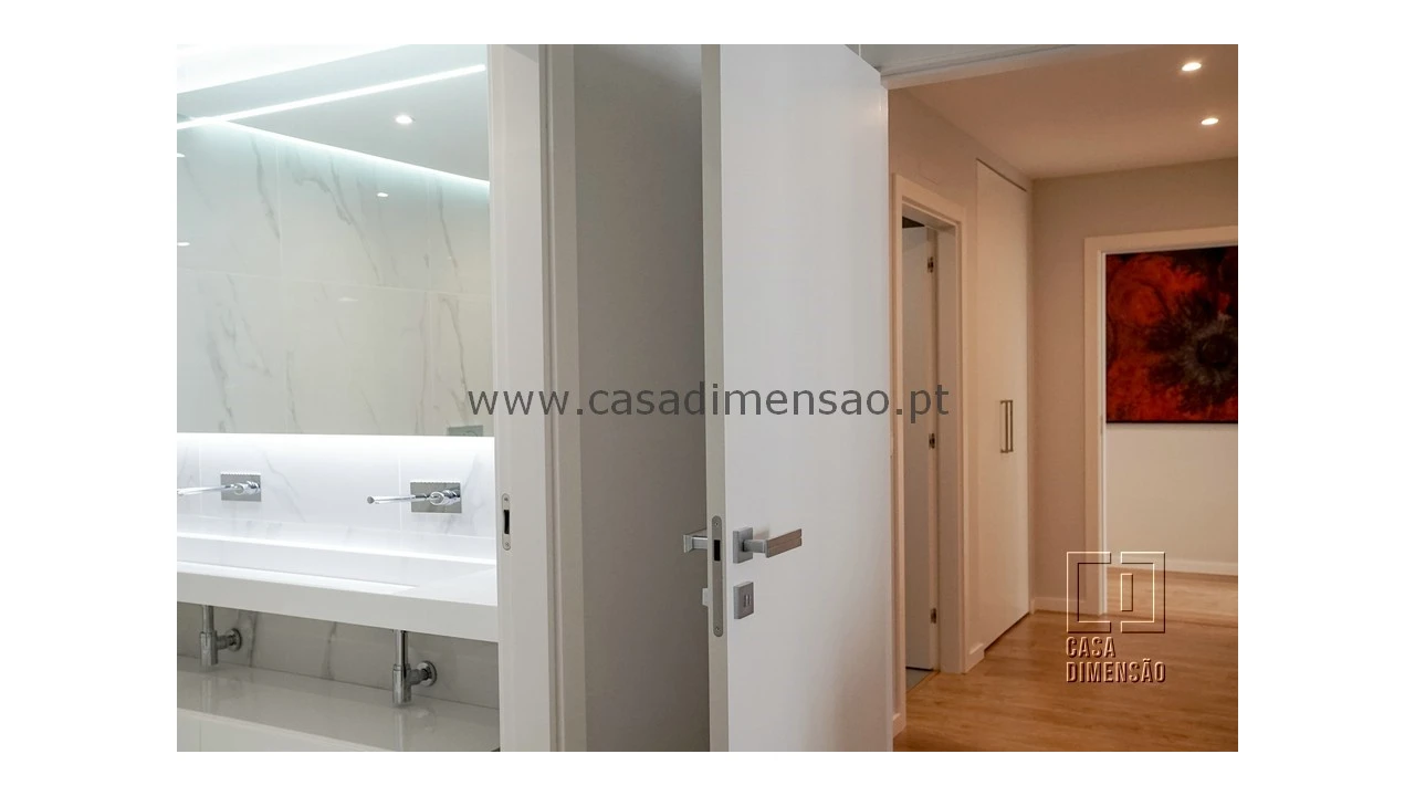 Apartamento T3 para Venda em Carnaxide e Queijas Foto 49