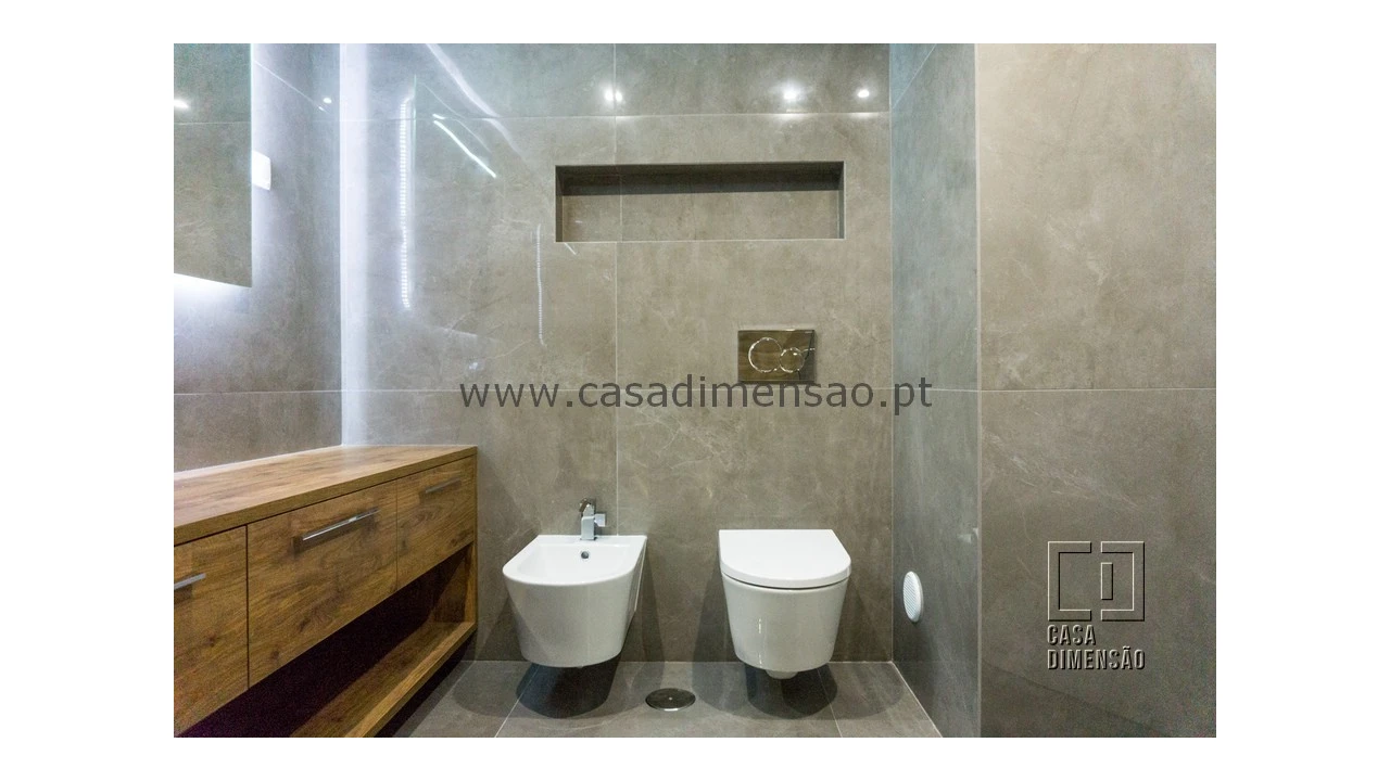 Apartamento T3 para Venda em Carnaxide e Queijas Foto 54