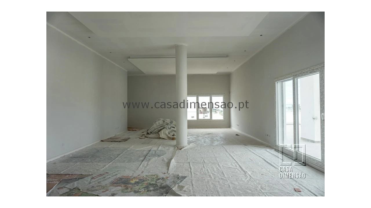 Apartamento T3 para Venda em Carnaxide e Queijas Foto 3