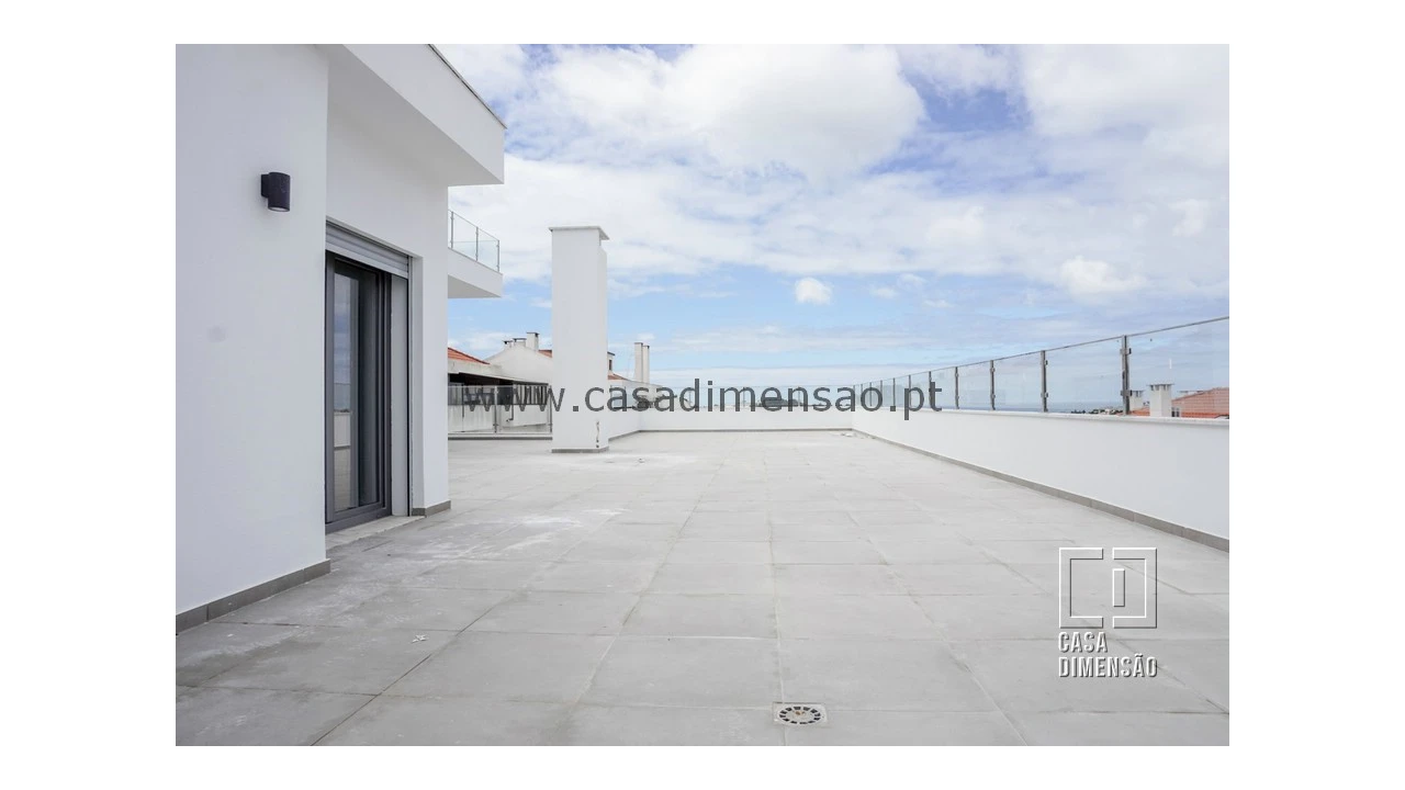 Apartamento T3 para Venda em Carnaxide e Queijas Foto 8