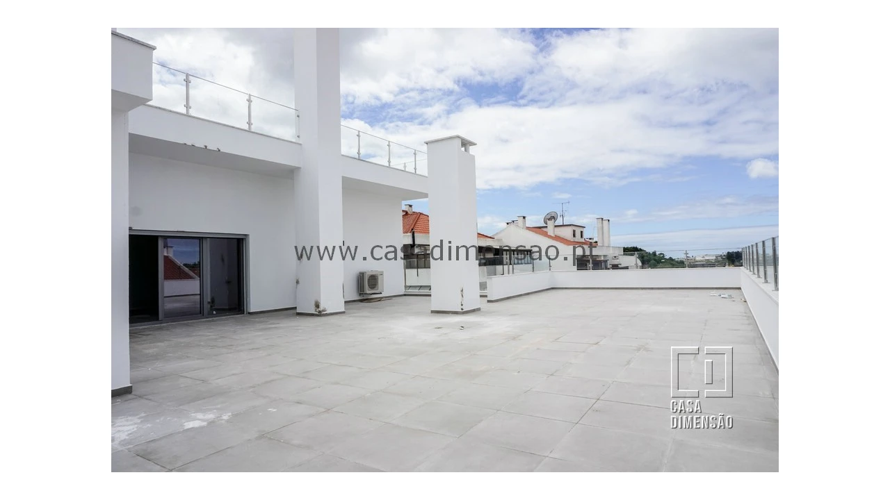 Apartamento T3 para Venda em Carnaxide e Queijas Foto 9