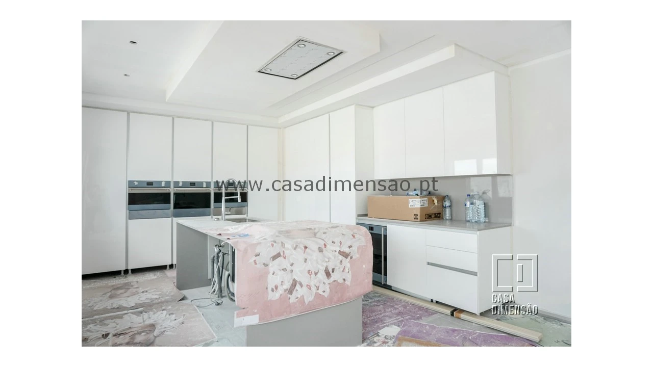 Apartamento T3 para Venda em Carnaxide e Queijas Foto 15