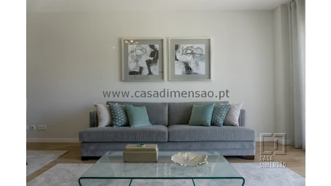Apartamento T3 para Venda em Carnaxide e Queijas
