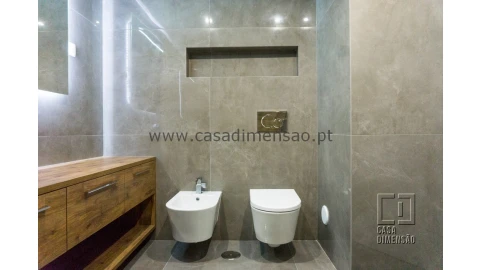 Apartamento T3 para Venda em Carnaxide e Queijas