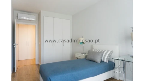 Apartamento T3 para Venda em Carnaxide e Queijas