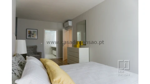 Apartamento T3 para Venda em Carnaxide e Queijas