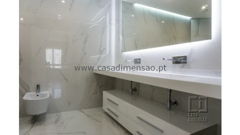 Apartamento T3 para Venda em Carnaxide e Queijas