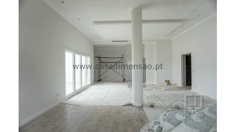 Apartamento T3 para Venda em Carnaxide e Queijas