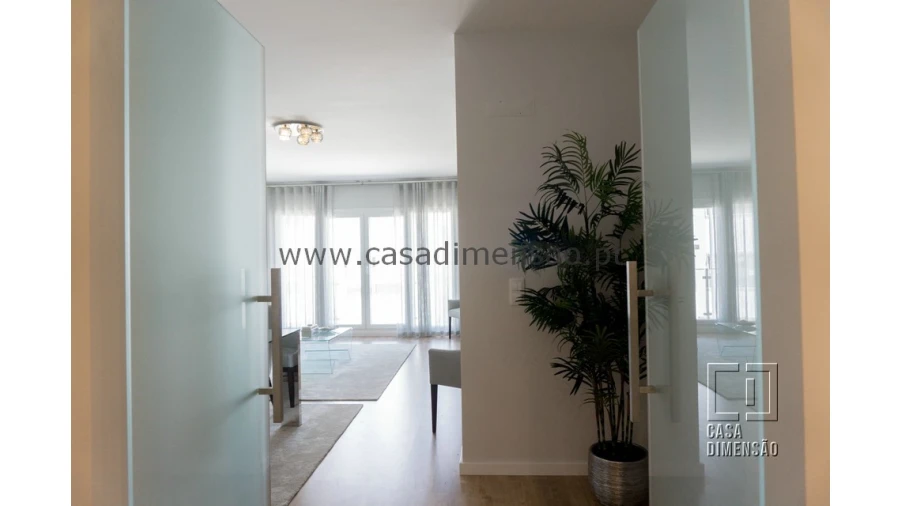 Apartamento T3 para Venda em Carnaxide e Queijas Foto 22
