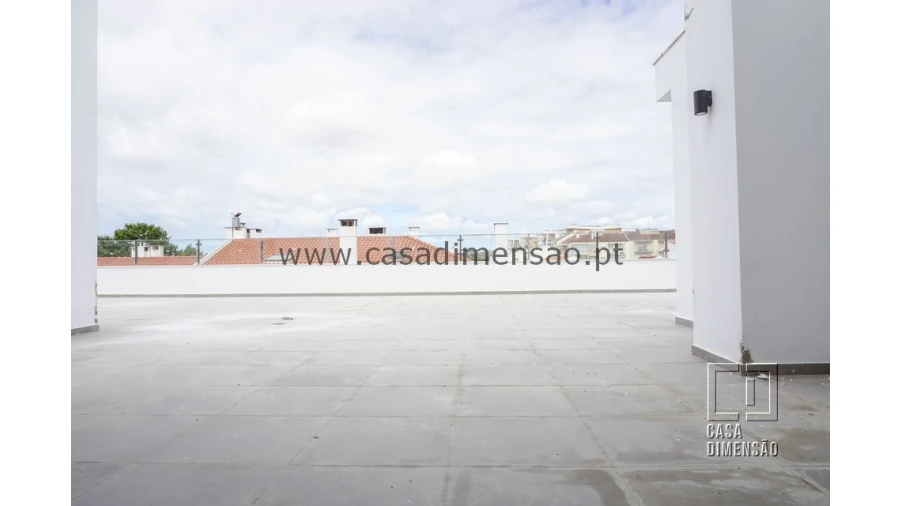 Apartamento T3 para Venda em Carnaxide e Queijas Foto 7