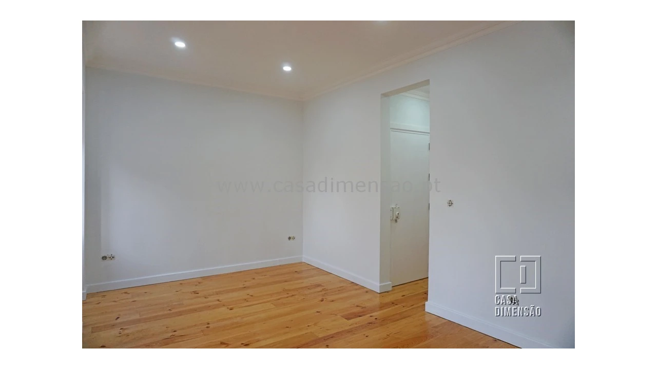 Apartamento T2 para Venda em São Vicente Foto 7