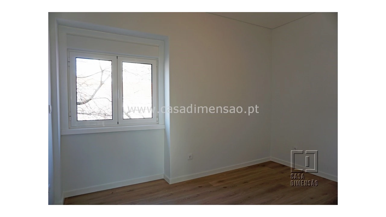 Apartamento T2 para Venda em Alvalade Foto 15