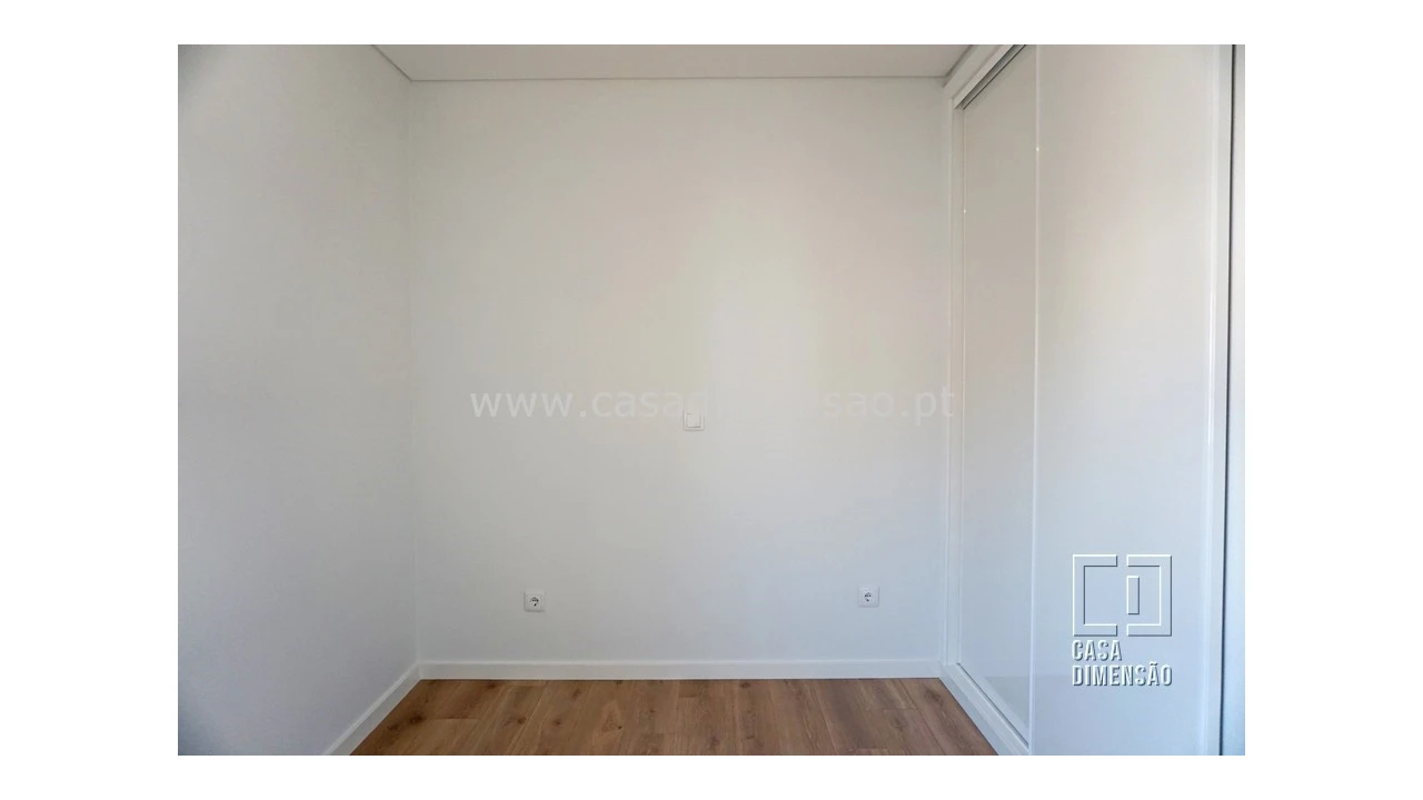 Apartamento T2 para Venda em Alvalade Foto 16