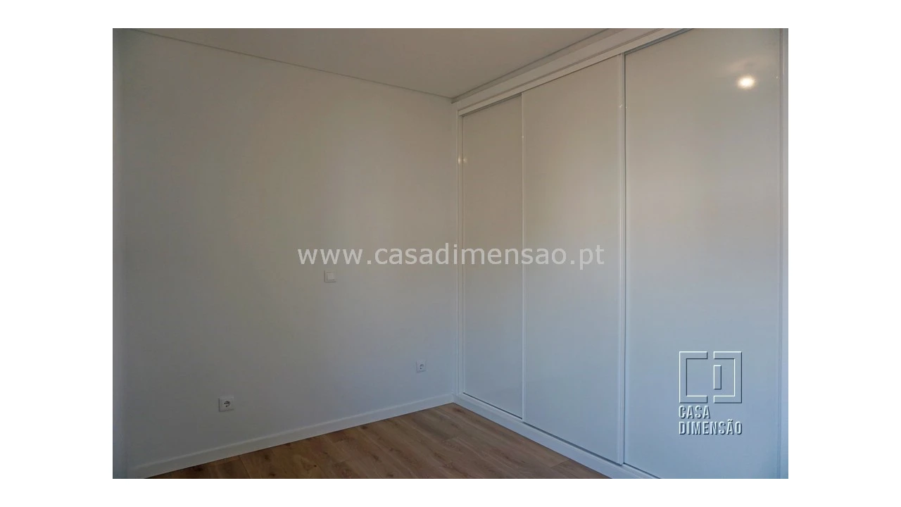 Apartamento T2 para Venda em Alvalade Foto 17
