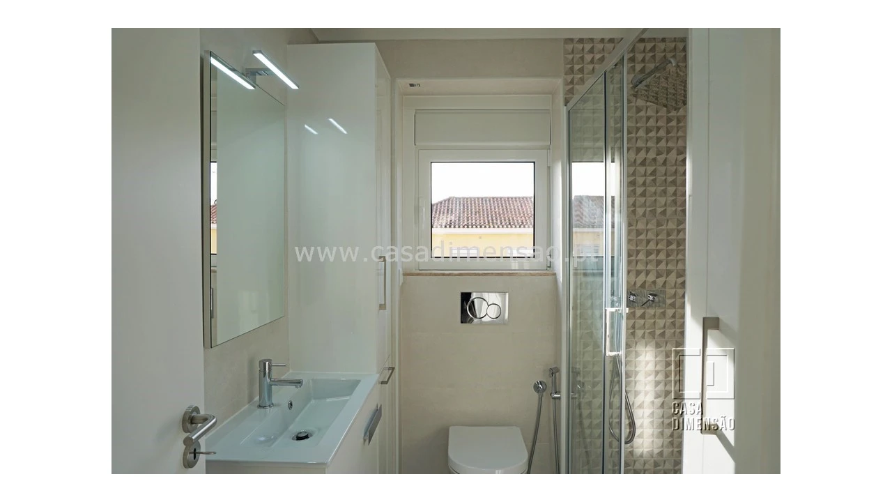 Apartamento T2 para Venda em Alvalade Foto 21