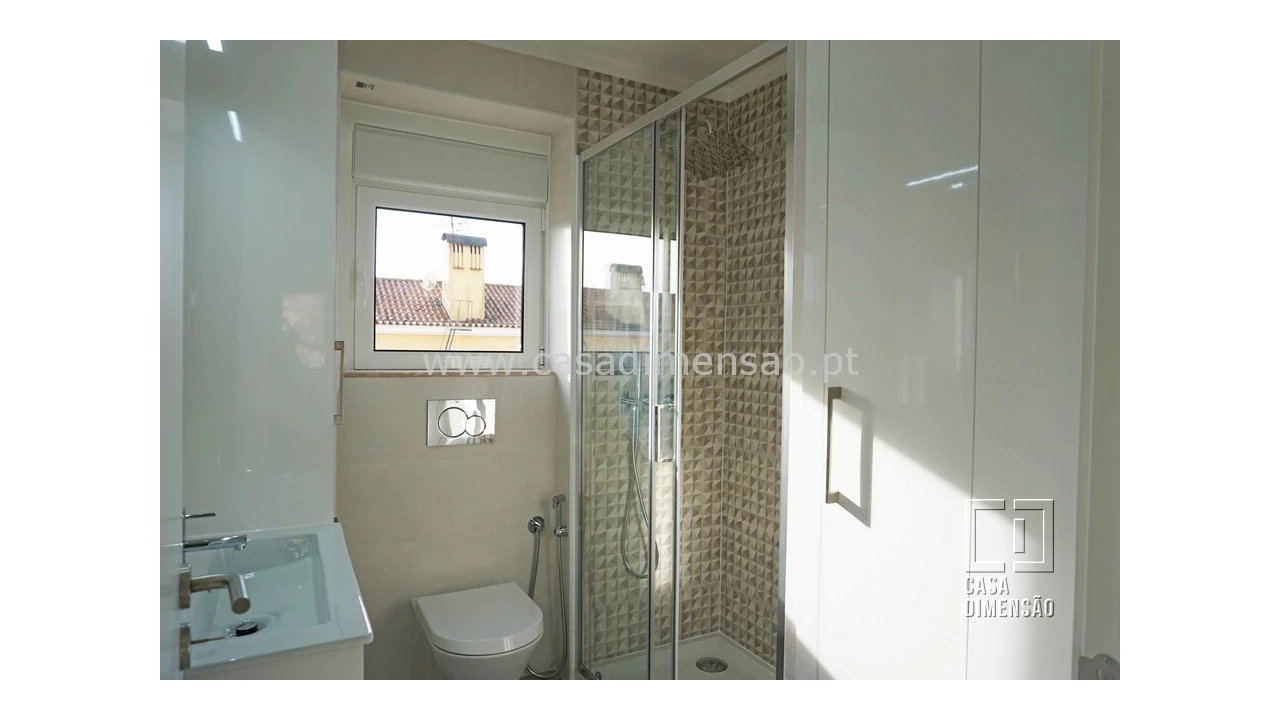Apartamento T2 para Venda em Alvalade Foto 22