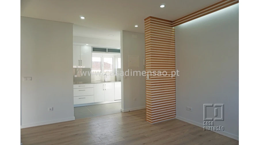 Apartamento T2 para Venda em Alvalade Foto 8