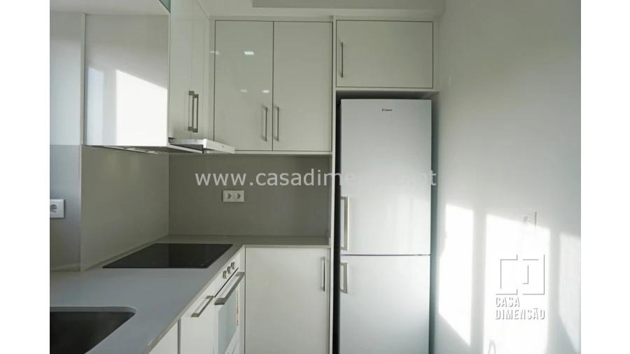 Apartamento T2 para Venda em Alvalade Foto 13