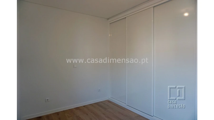 Apartamento T2 para Venda em Alvalade Foto 17