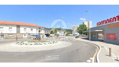 Negócio para Venda em Pedroso e Seixezelo