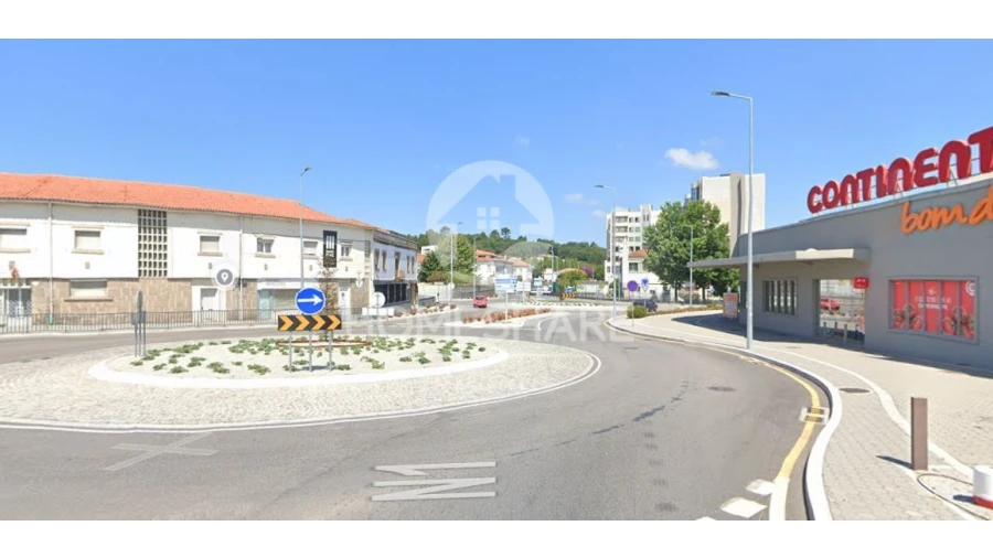 Negócio para Venda em Pedroso e Seixezelo Foto 1