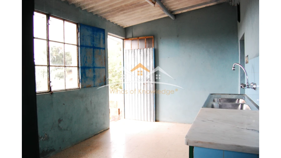 Moradia T3 para Venda em Além da Ribeira e Pedreira Foto 3