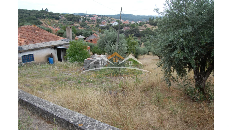 Moradia T3 para Venda em Além da Ribeira e Pedreira Foto 9