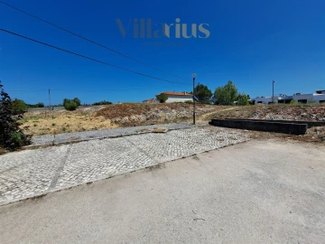 Terreno para Venda em São João Baptista e Santa Maria dos Olivais
